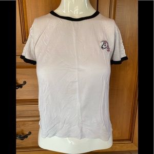 💰3 for $20 - Nice top with unicorn crest